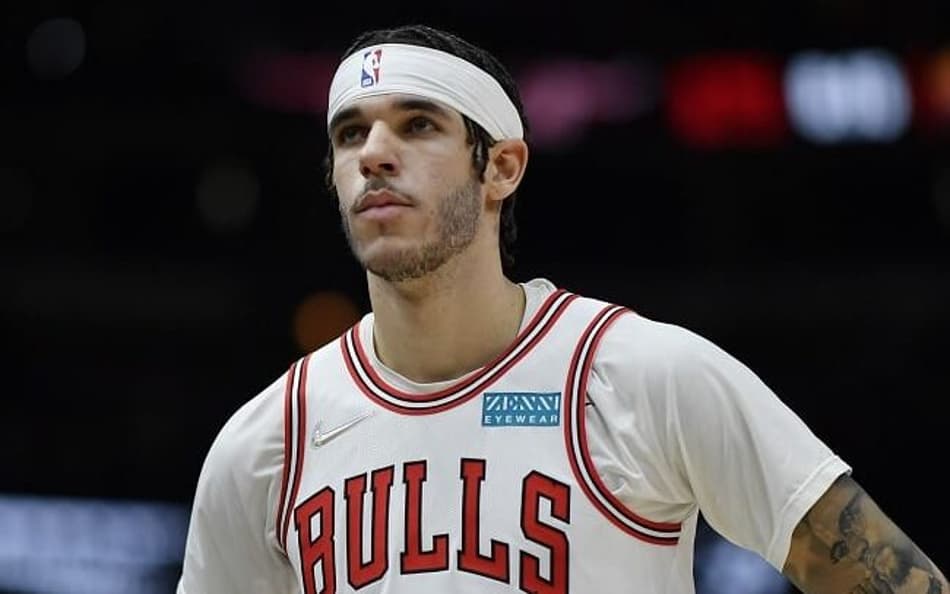 Pai, lesão e tempo perdido: a carreira de Lonzo Ball