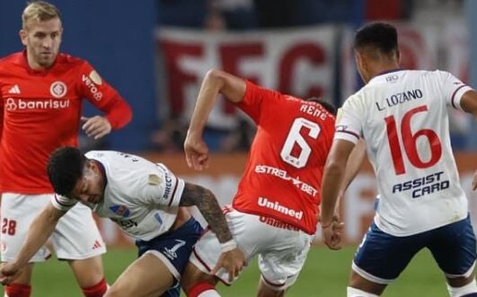 VÍDEO: veja os melhores momentos do empate entre Internacional e Nacional-URU pela Libertadores
