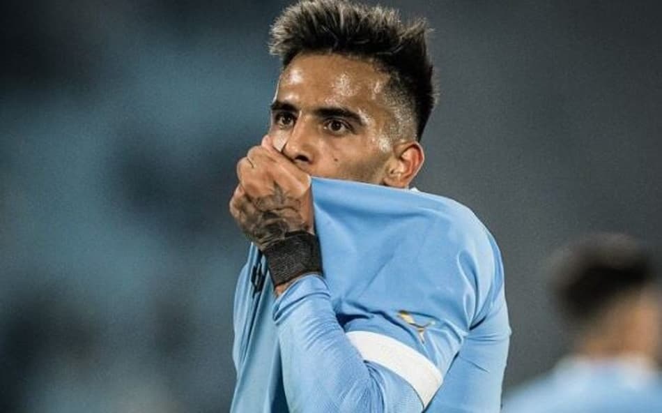 Na estreia de Bielsa, Uruguai goleia a Nicarágua
