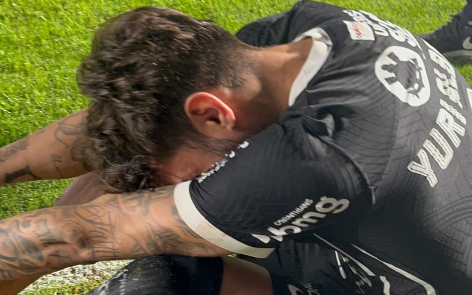 Após desencantar pelo Corinthians, Yuri Alberto cumpre promessa inusitada no estádio em que foi revelado