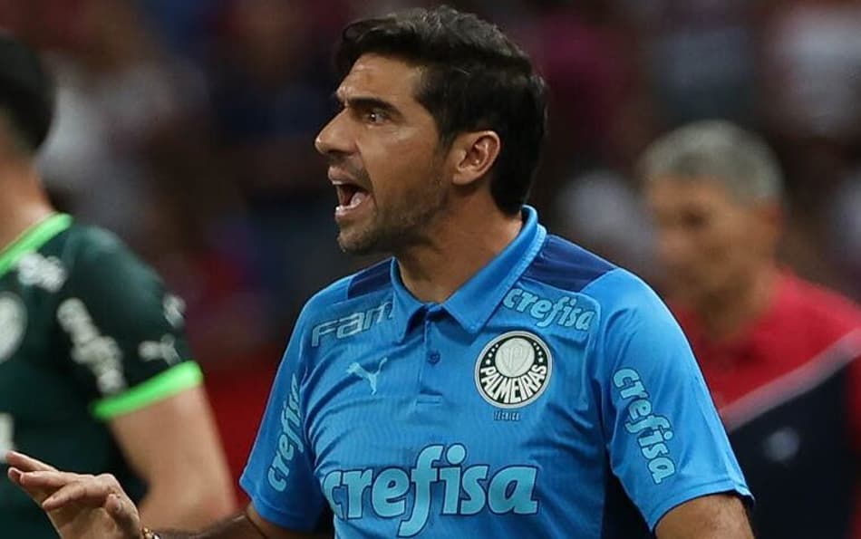 VÍDEO: Após vitória do Palmeiras, Rony comenta ‘perseguição’ em cima de Abel Ferreira: ‘Nunca vi alguém tão competitivo’