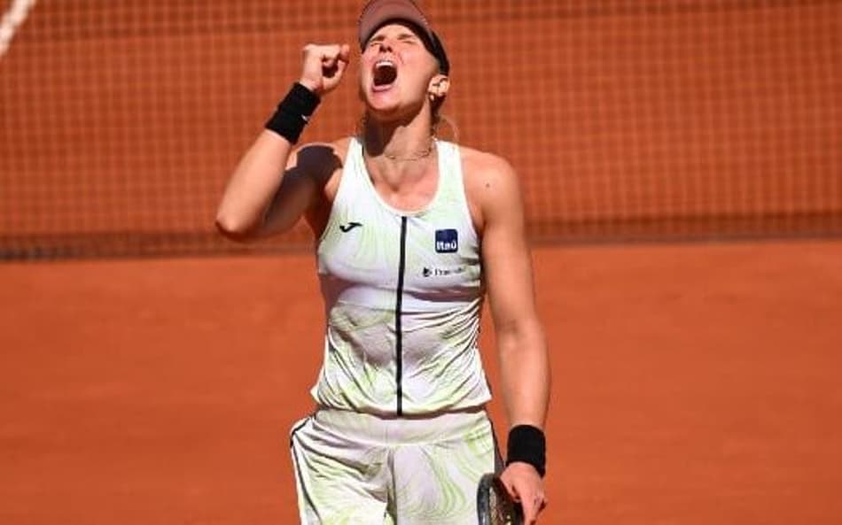 Bia Haddad joga muito, derruba Jabeur e vai à semi em Roland Garros