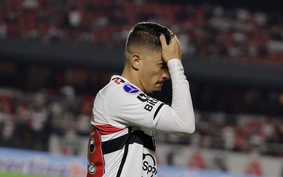 ANÁLISE: Misto do São Paulo dá conta do recado, mas ‘acaso’ diminui brilho da vitória