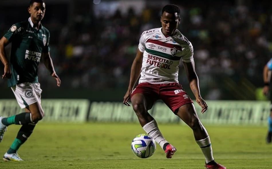 Fluminense fica à frente duas vezes no placar, mas cede o empate ao Goiás pelo Brasileirão