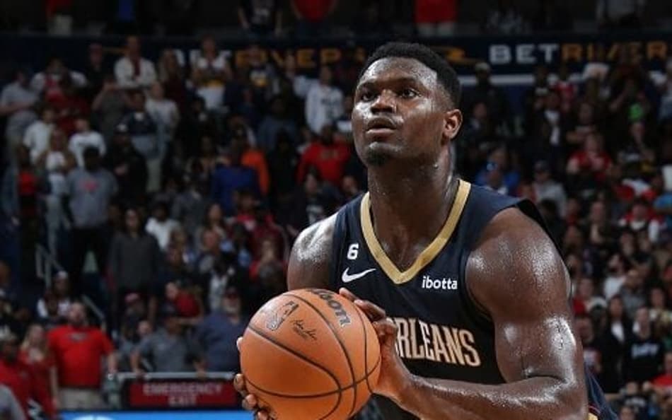 Atriz pornô revela caso com Zion Williamson um dia após jogador anunciar que será pai