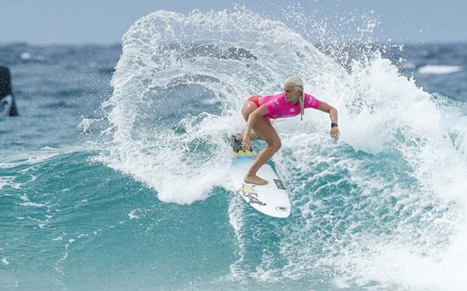 Tatiana Weston-Webb projeta apoio da torcida brasileira em Saquarema: 'Entra na mente dos competidores'