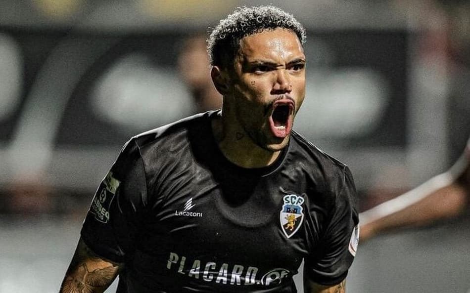 Segundo maior artilheiro da história do Farense, Pedro Henrique se despede do clube português