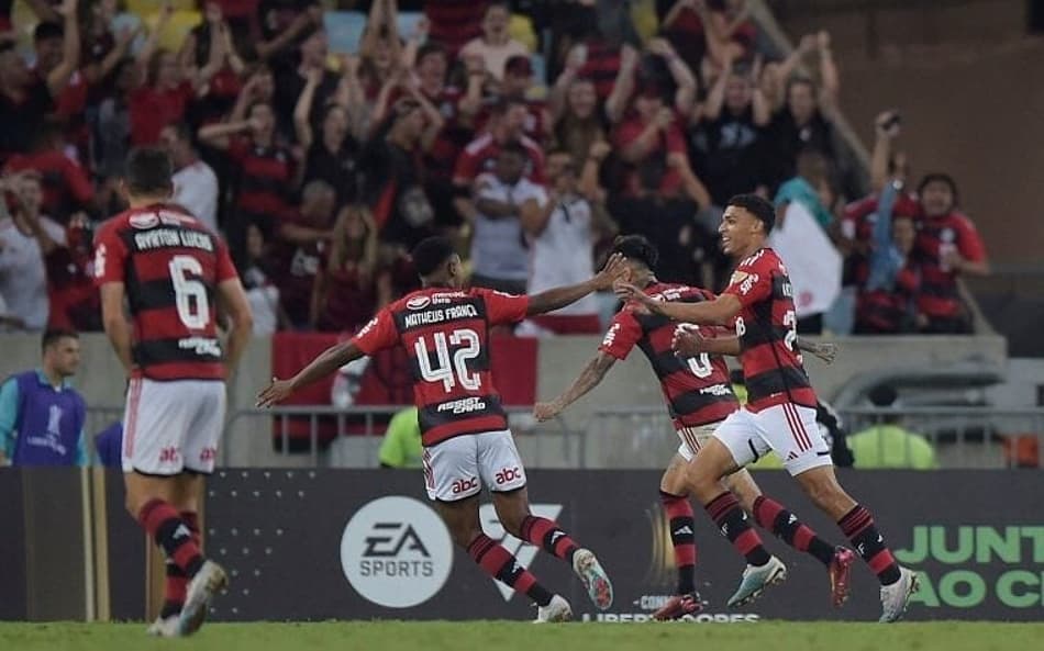 VÍDEO: veja os melhores momentos da vitória do Flamengo sobre o Racing pela Libertadores
