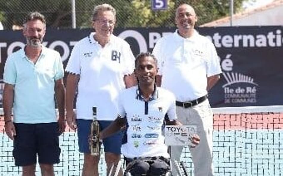 Ymanitu Silva é campeão em Ile de Re, na França