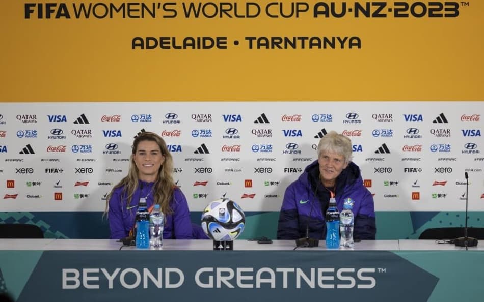 Pia Sundhage e Tamires comentam sobre união da Seleção Brasileira e acreditam em boa campanha
