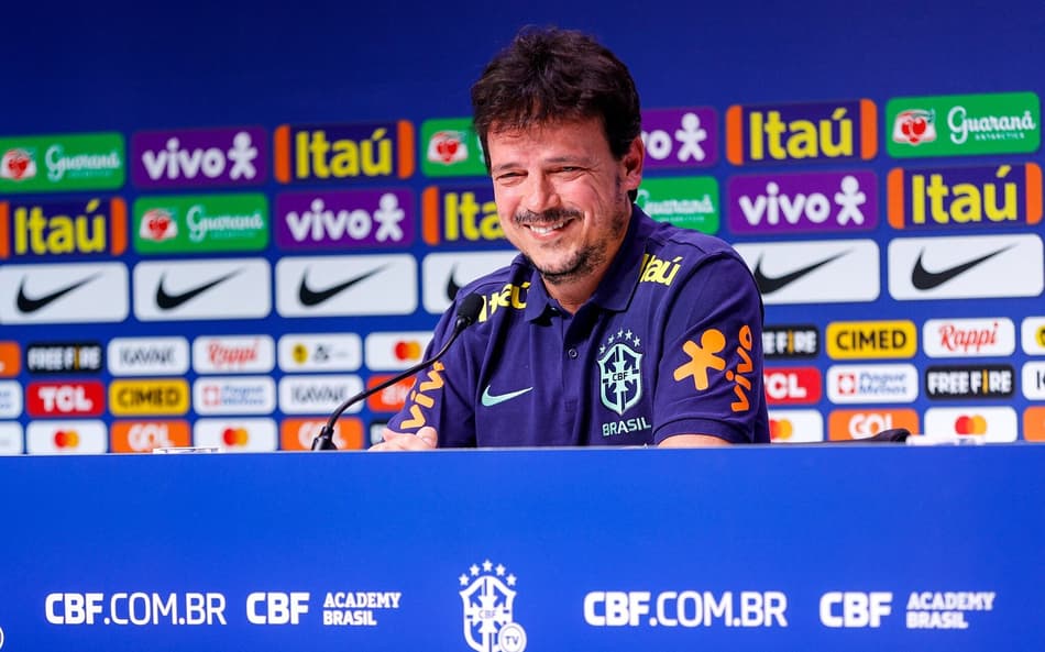 Quando Fernando Diniz estreia na Seleção Brasileira?