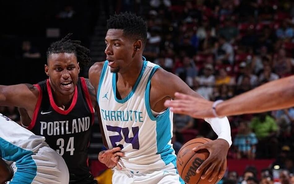 Brandon Miller "acorda", mas Blazers bate Hornets