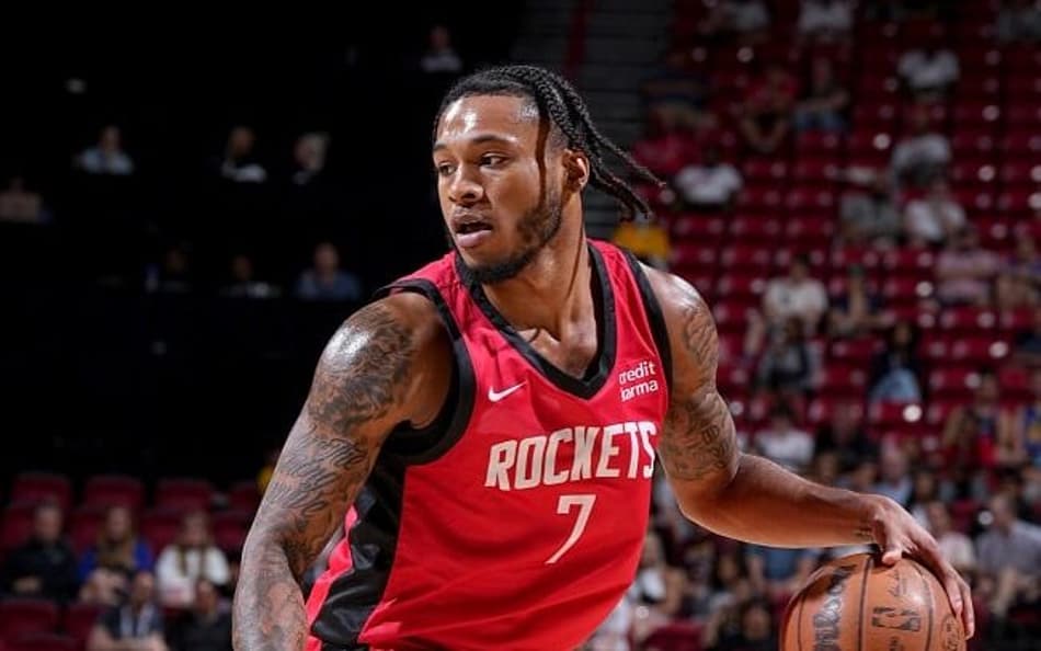 Com recorde de Cam Whitmore, Rockets bate Warriors