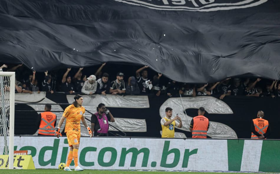 Cássio reprova comemoração de Luciano na vitória do Corinthians sobre o São Paulo