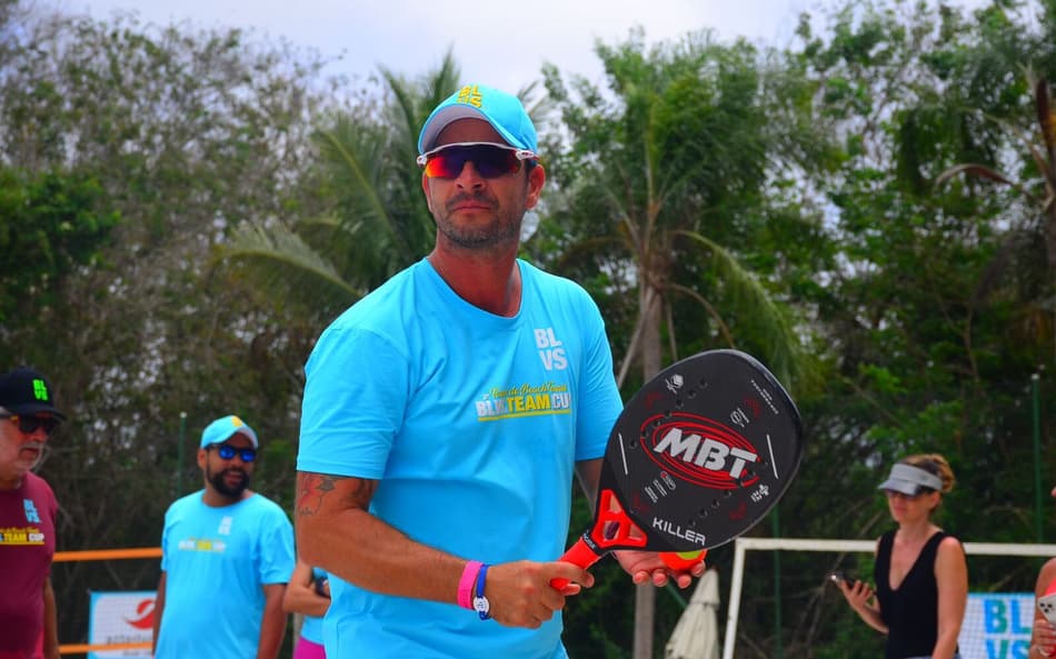 Bolinha pro alto pela última vez! Atual campeão mundial, brasileiro vai se aposentar em agosto no maior torneio do mundo no esporte
