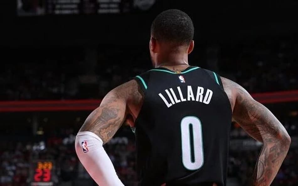 NBA ameaça Damian Lillard e agente por comentários sobre troca