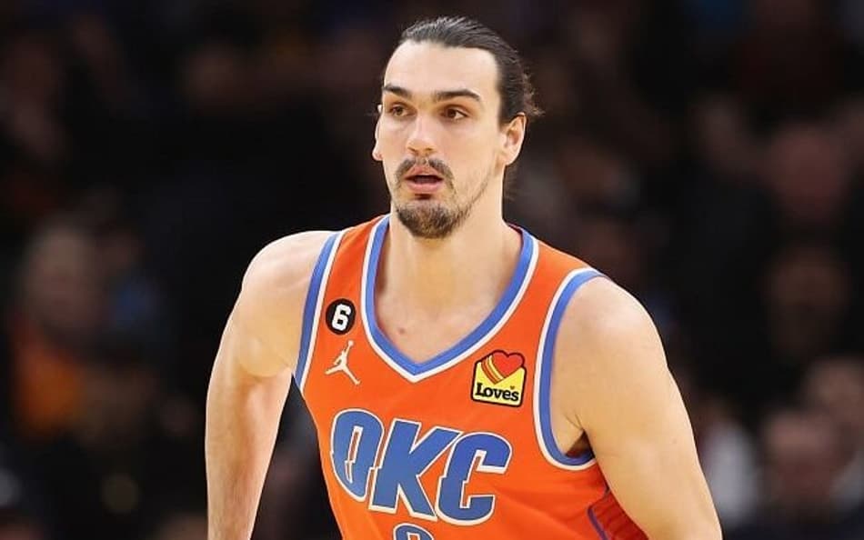 Warriors fecha contrato de uma temporada com Dario Saric
