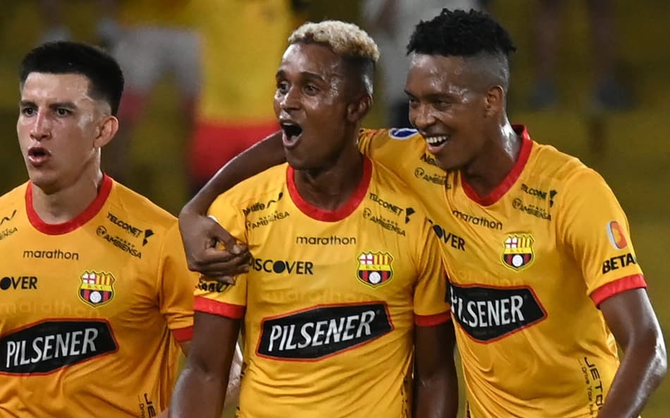 Barcelona de Guayaquil vence Estudiantes e abre vantagem na Sul-Americana