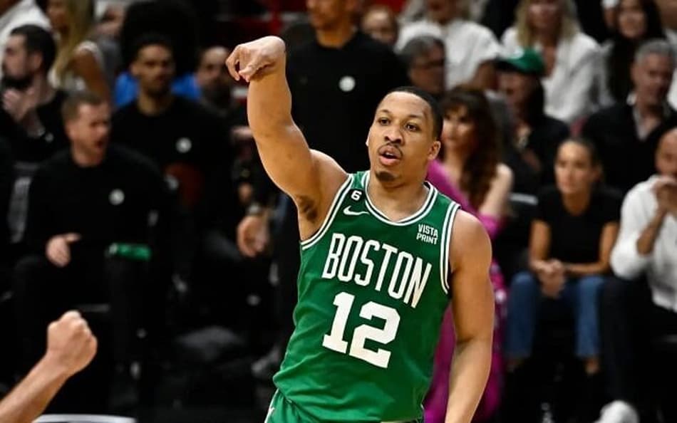 Em troca tripla, Dallas Mavericks adquire Grant Williams