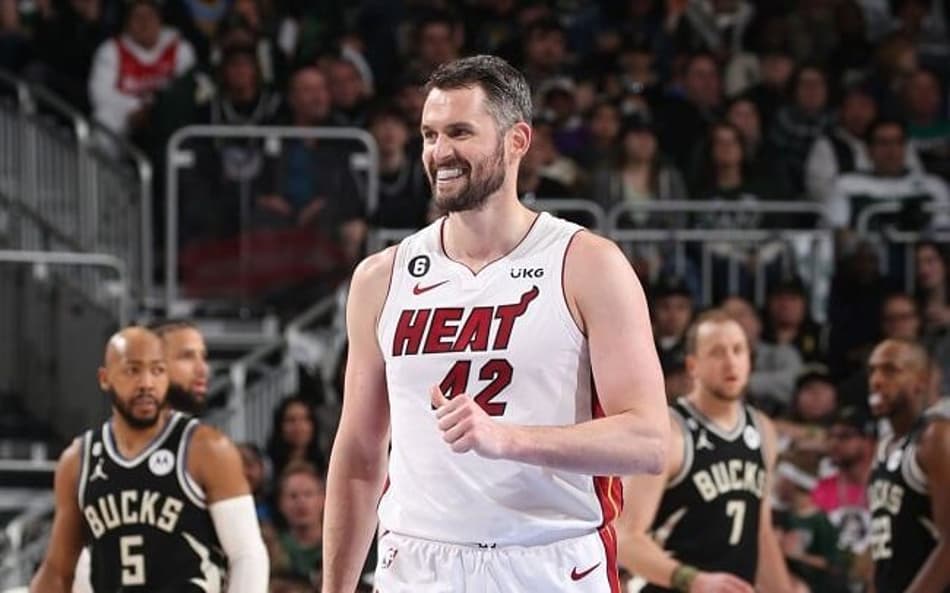 Kevin Love e Josh Richardson retornam ao Heat