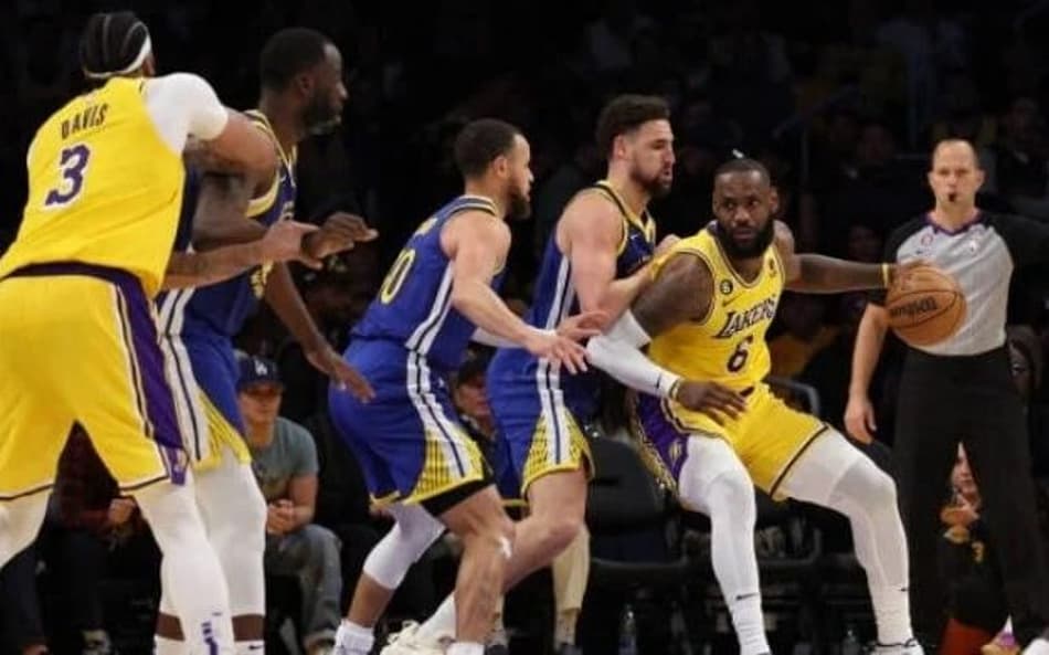 Saiba quantas vitórias cada time da NBA teve nos playoffs na última década