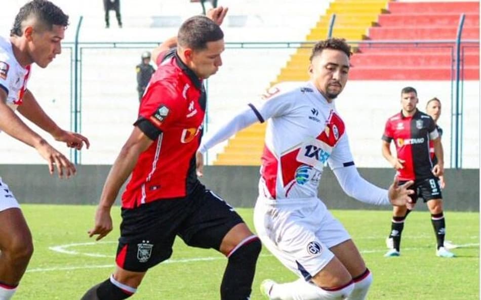 Campeonato Peruano: Melgar vence e divide a liderança