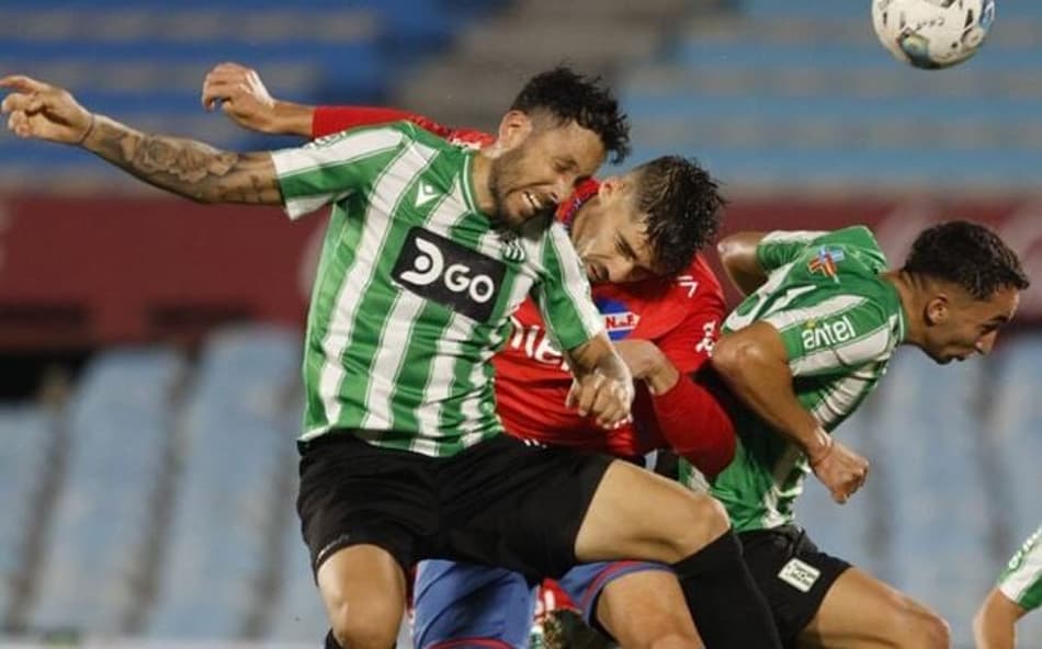 Campeonato Uruguaio: Defensor vence e Nacional tropeça