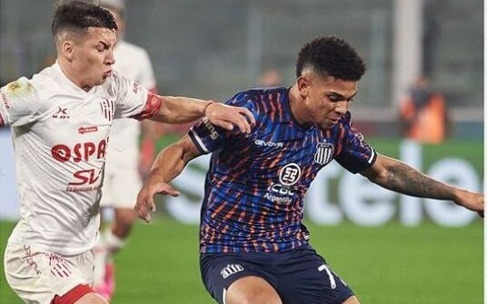 Campeonato Argentino: Talleres empata e adia título do River Plate