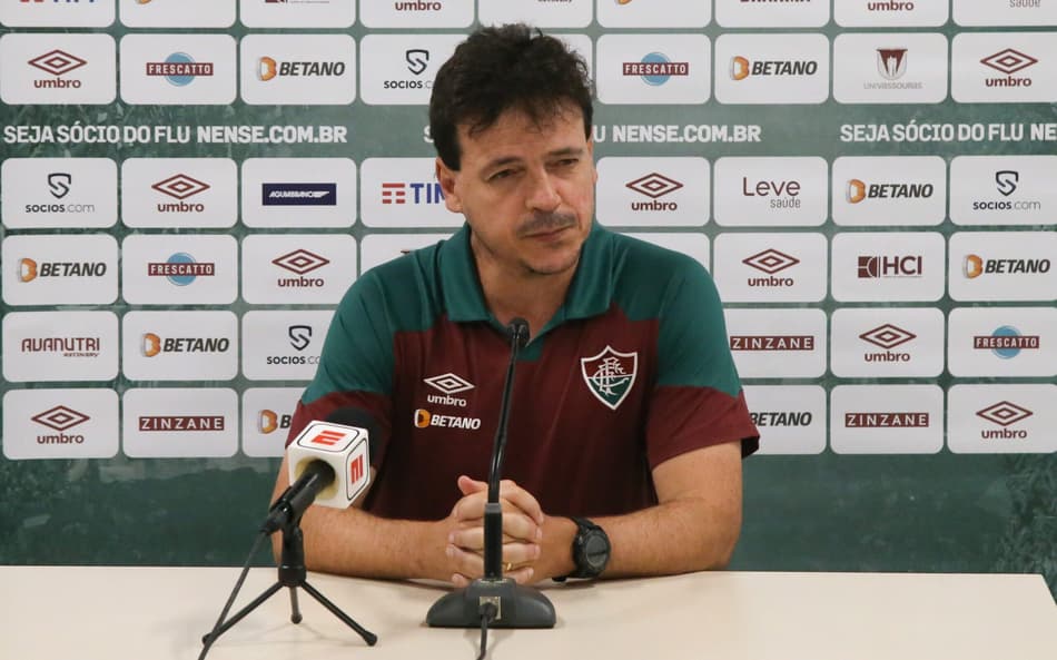 Assista à coletiva de Fernando Diniz após a vitória do Fluminense sobre o América-MG