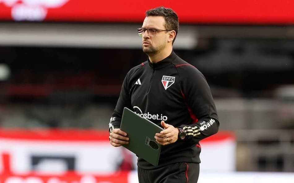 Auxiliar do São Paulo comenta evolução de James Rodríguez e explica minutagem