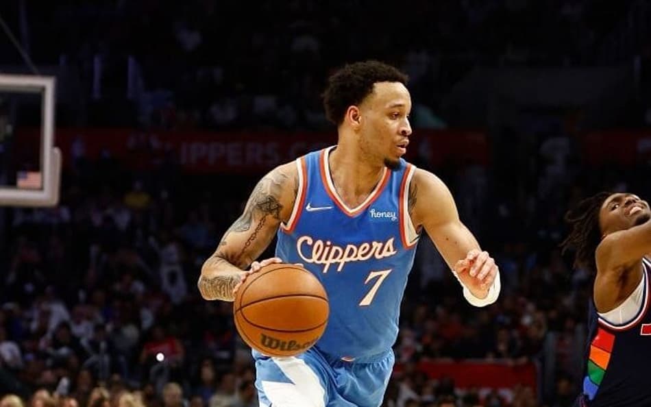 Jogador do Clippers é preso com arma carregada em seu carro