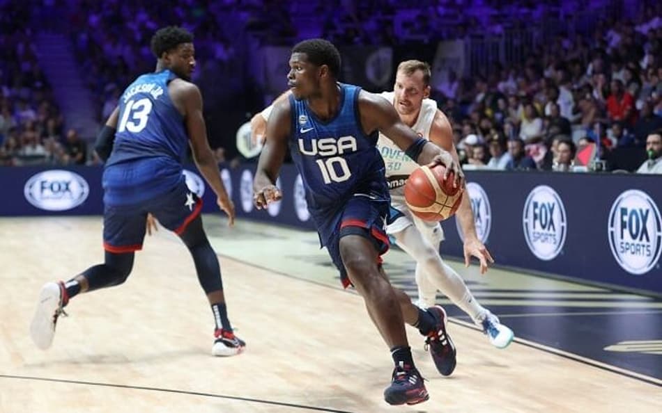 Em amistoso, EUA atropela Eslovênia, sem Luka Doncic
