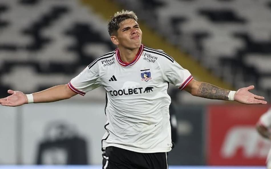 Carlos Palacios quer ficar no Colo-Colo