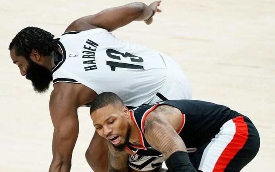 Segundo site, troca quádrupla pode envolver James Harden e Damian Lillard
