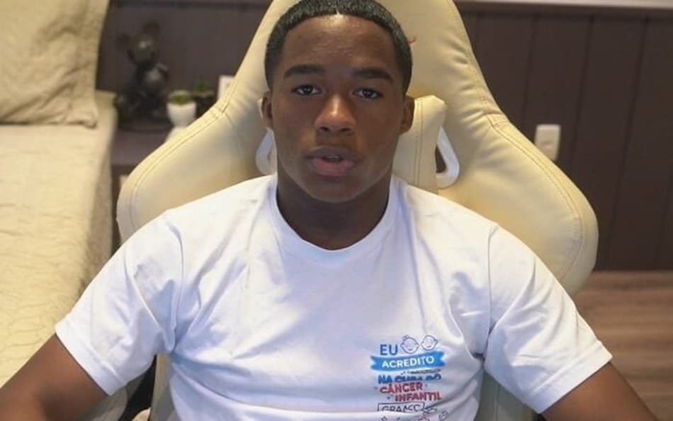 Endrick participa de campanha do GRAACC, que alerta sobre diagnóstico do câncer infantojuvenil