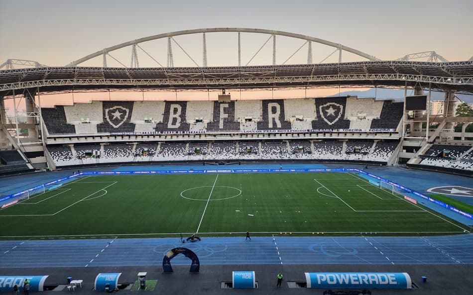 Antes de Textor: Ídolo do Botafogo relembra período de 10 meses de salário atrasado