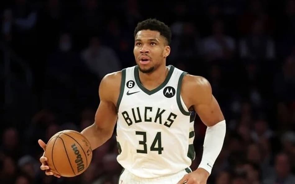 Jornalista da ESPN tenta “recrutar” Giannis Antetokounmpo para o Knicks