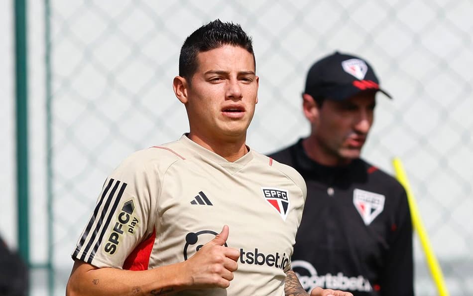 Estreia quando? James dá detalhes sobre sua forma física na chegada ao São Paulo