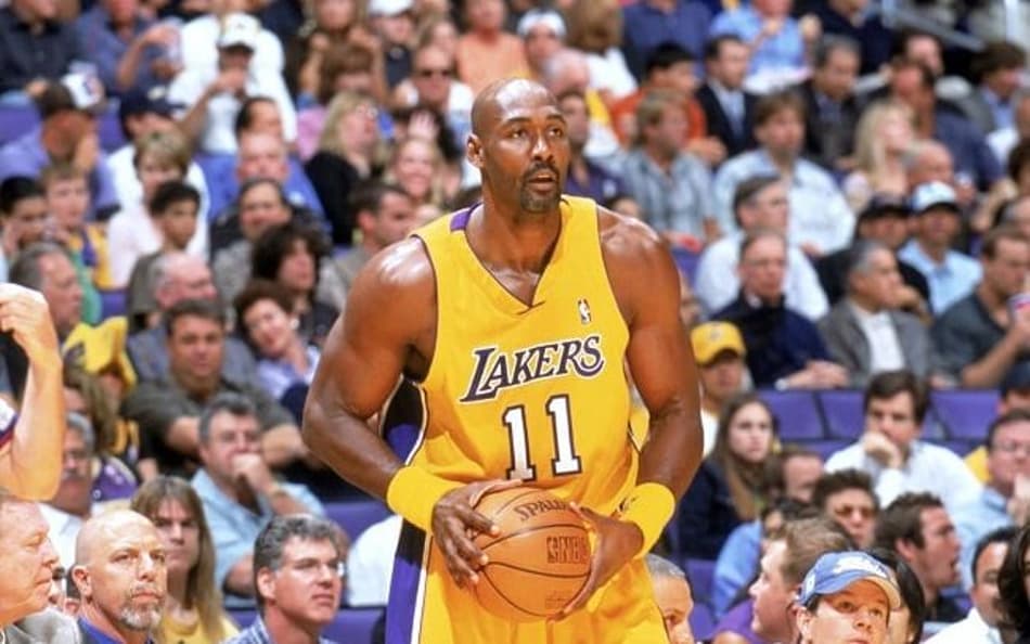 Sete jogadores que passaram por times aleatórios na NBA