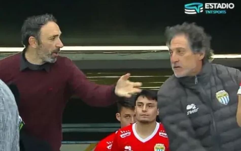 Técnicos discutem e são flagrados pelas câmeras