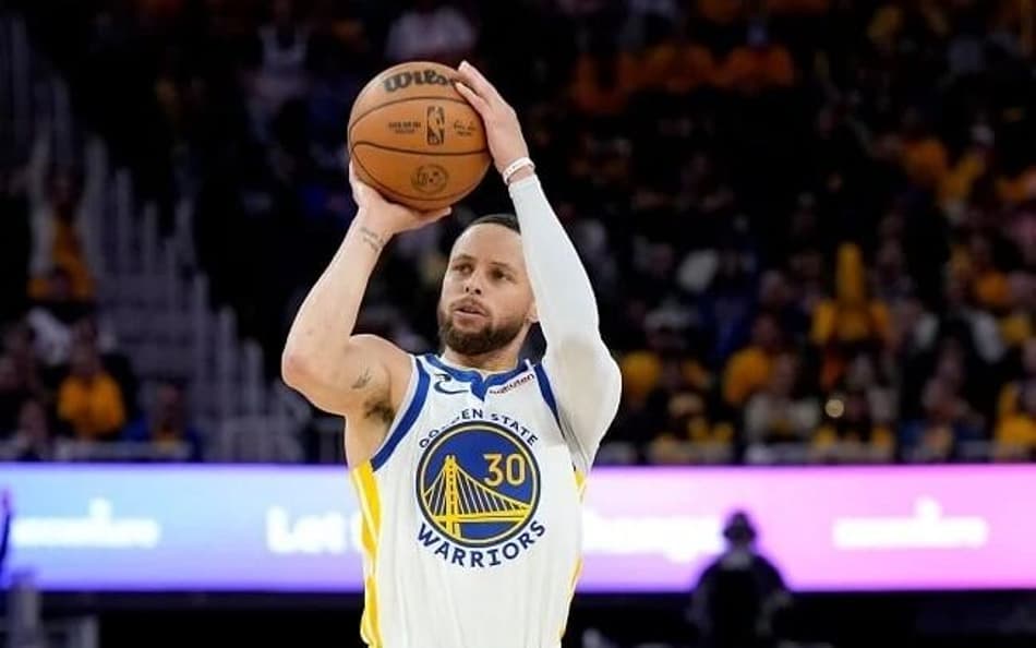 Charles Barkley: “Stephen Curry falharia nos anos 80”