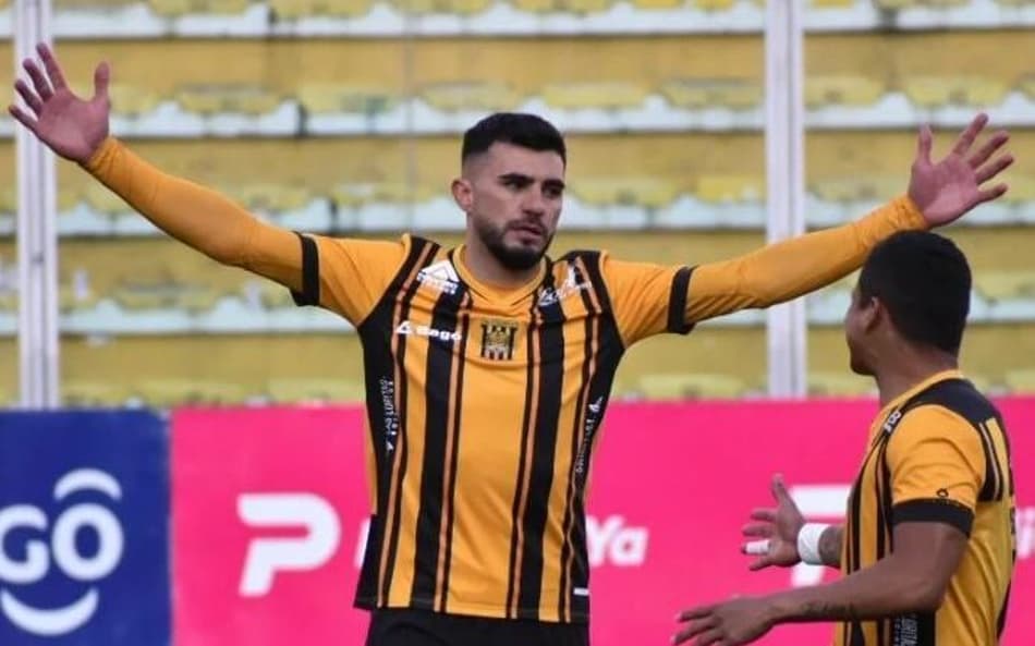 Campeonato Boliviano: The Strongest goleia e dispara na liderança