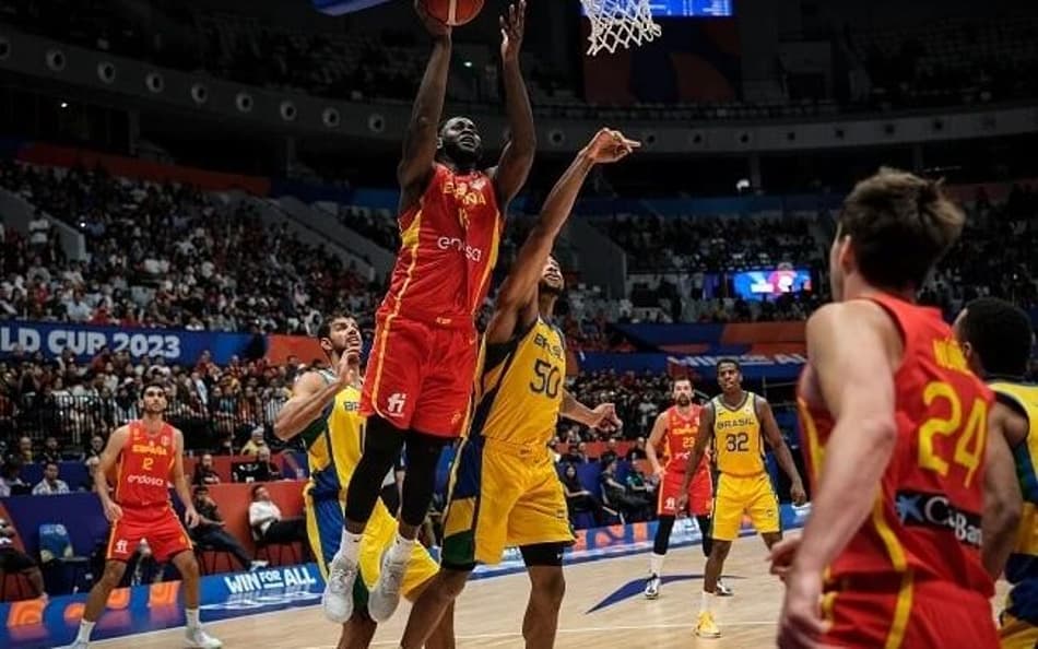 Sem time, Usman Garuba poderia ser reforço do Lakers