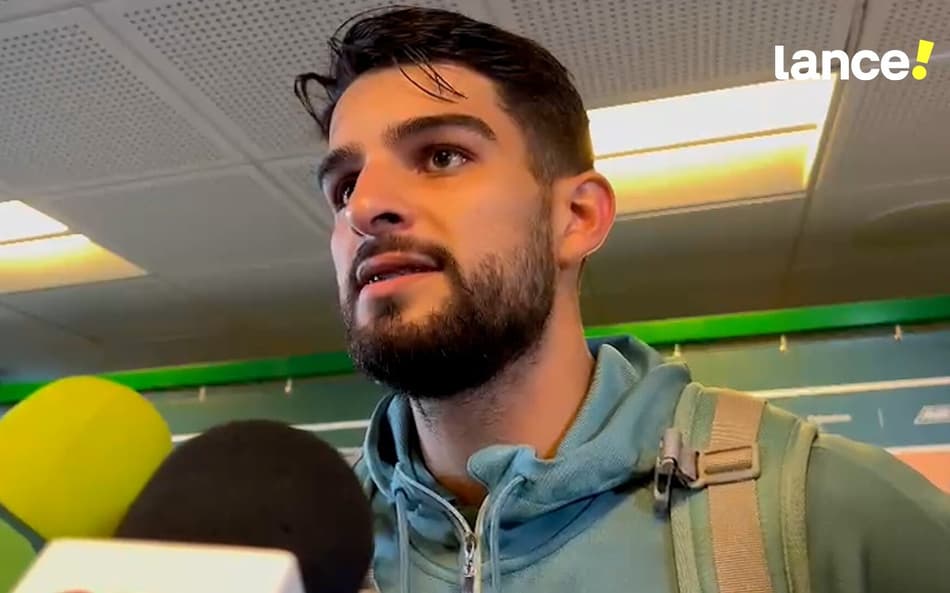 VÍDEO: Flaco López revela orientação de Abel Ferreira antes de marcar gol da vitória do Palmeiras