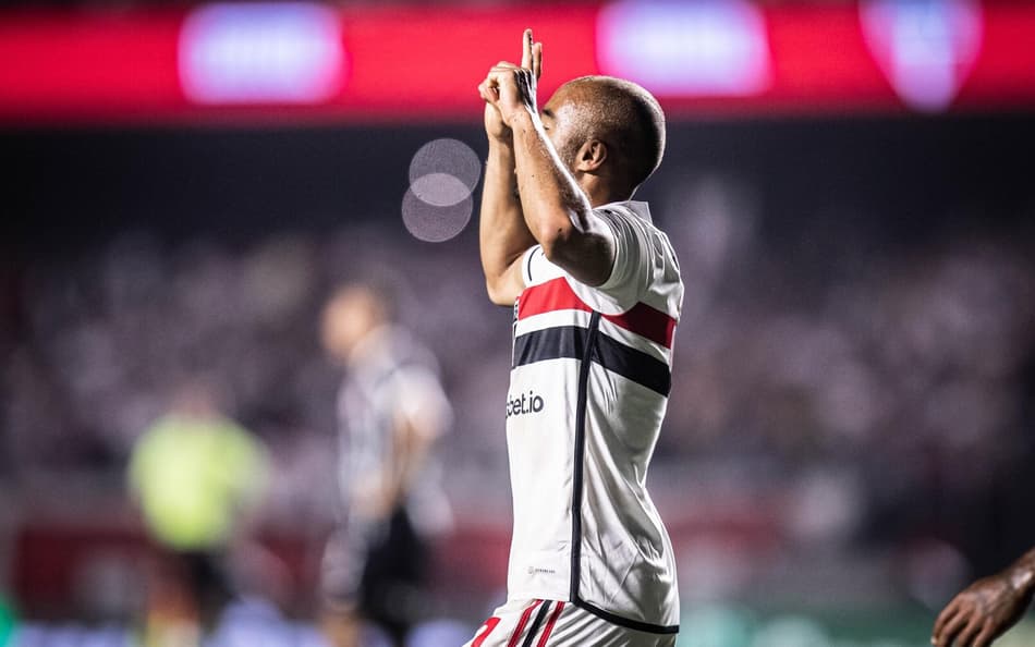 ATUAÇÕES: Lucas Moura é herói da classificação do São Paulo