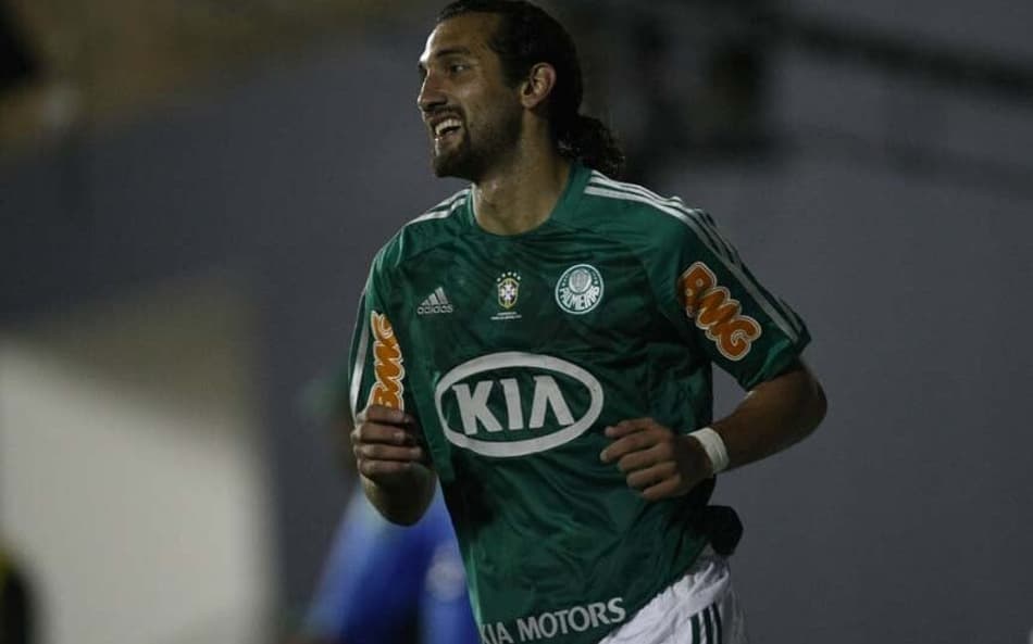 Relembre 5 atacantes que passaram pelo Brasil e atuam na América