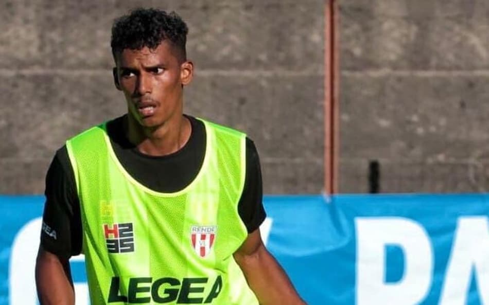 Pedrinho comemora novo momento após dificuldades no futebol italiano