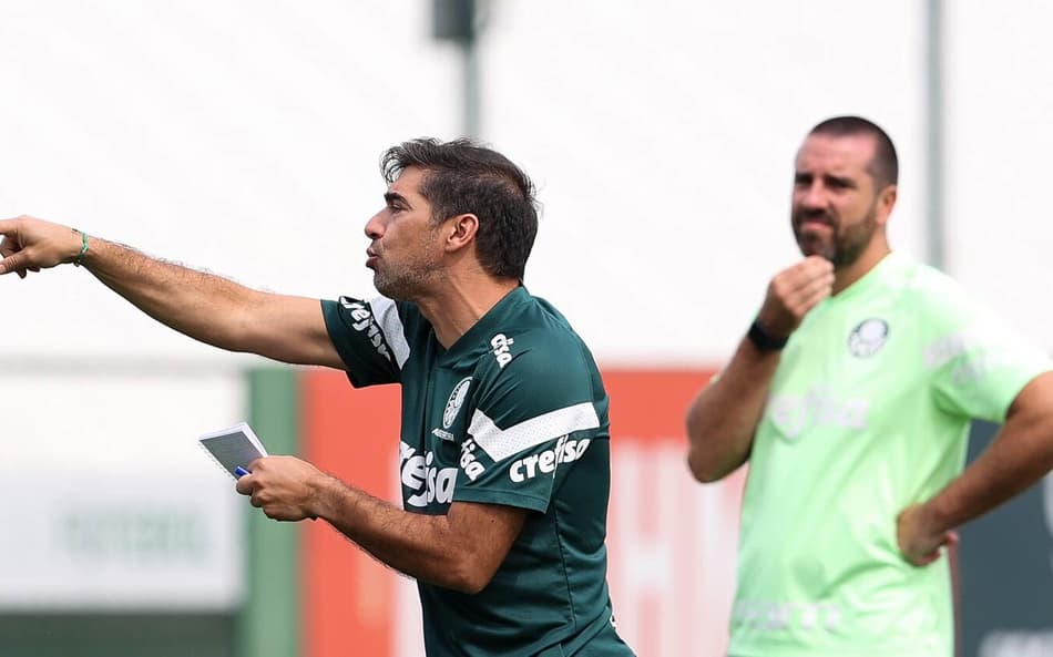 Palmeiras e Abel Ferreira podem conquistar marcas importantes diante do Corinthians