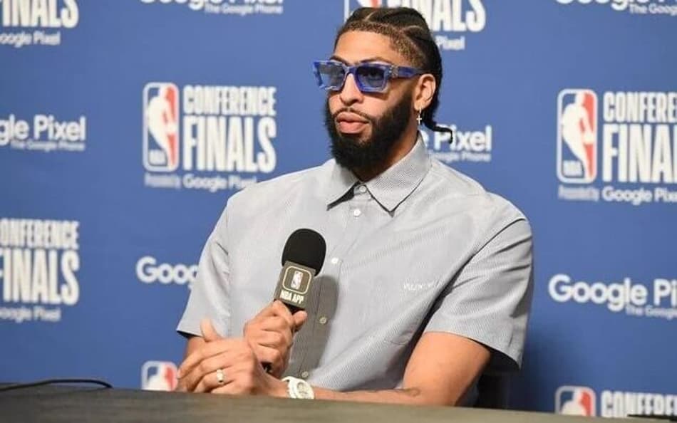 Dona do Lakers defende Anthony Davis como melhor jogador da NBA