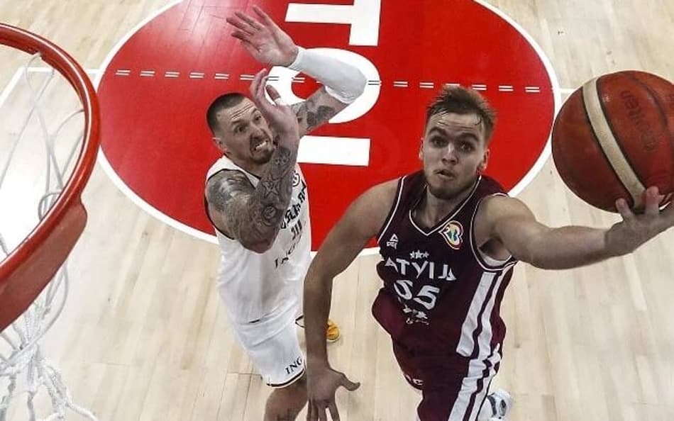 Destaque da Letônia na Copa do Mundo recebe sondagens da NBA